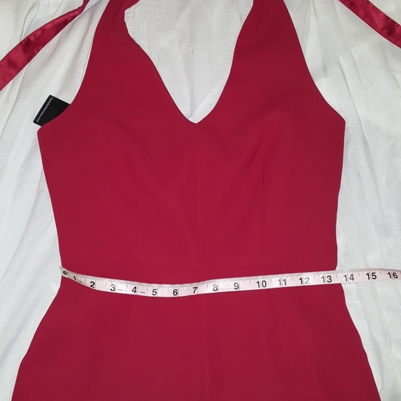 NWT! Sz4 Tall Guess Victoria Red halter jumpsuit. - Picture 8 of 8